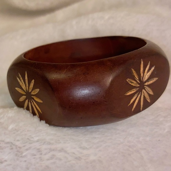 Wood and leather jewelry - Picture 3 of 13